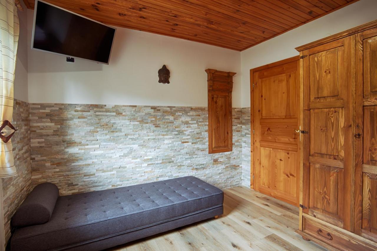 Apartament Sekvoj *
